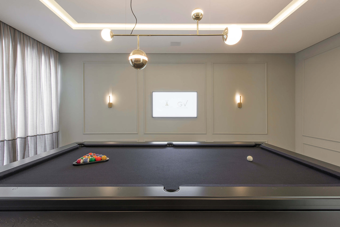 Milan Pool Table