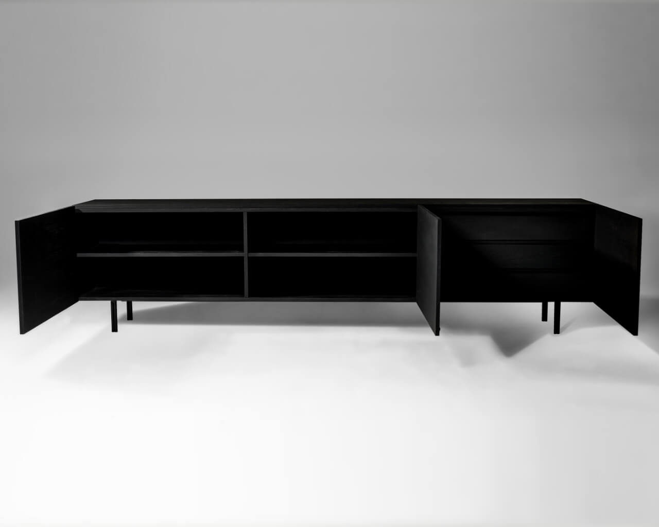 Tigah Iki Sideboard